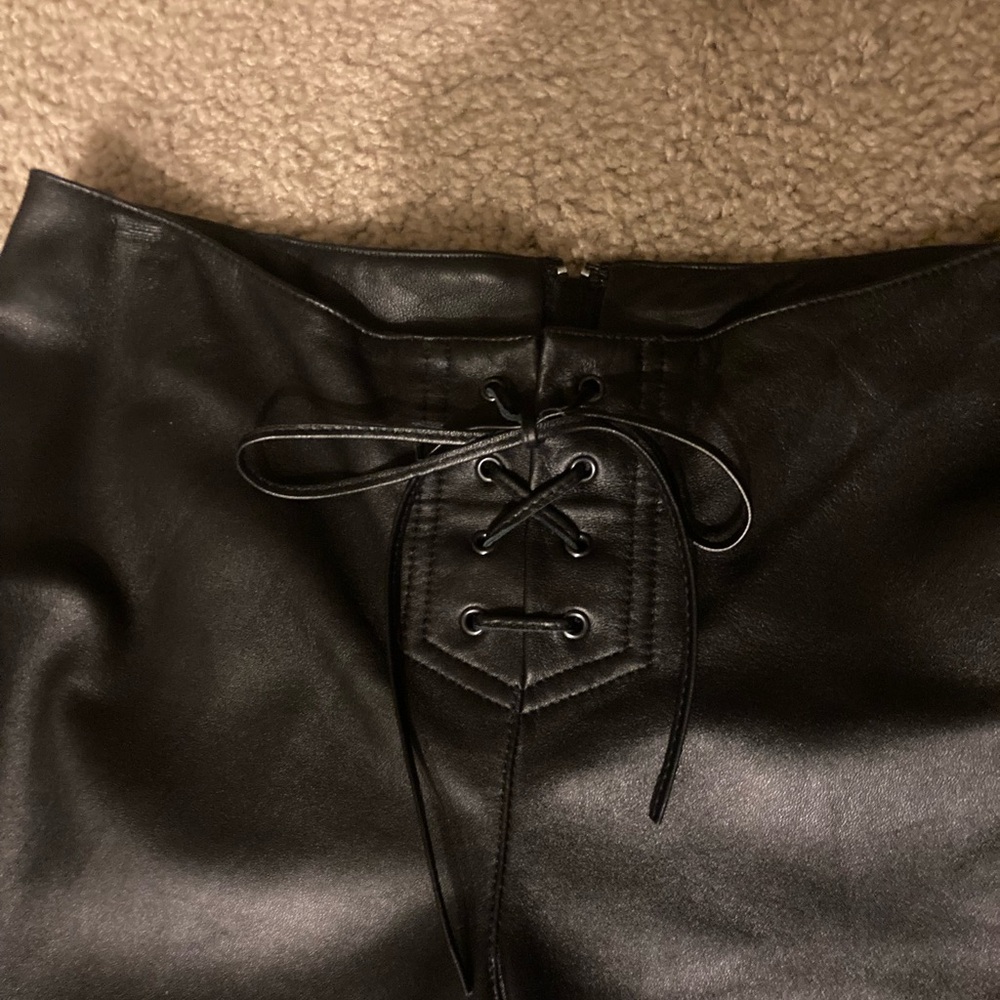 bebe Black Leather Low-Rise Lace-Up Bootcut Pants | Y2K | Size 8 - Picture 6 of 14